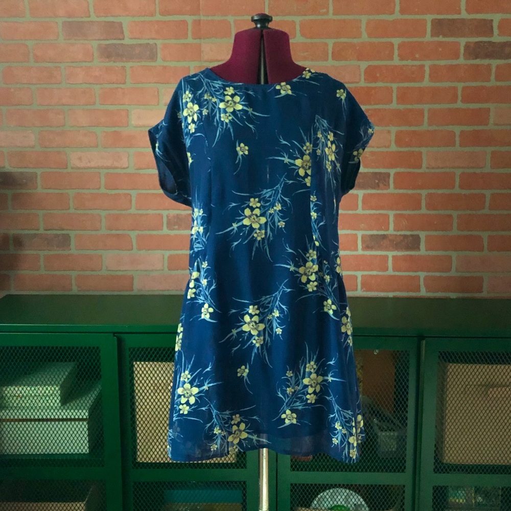 Band of Gypsies Blue Floral Flowy Dress - Picture 2 of 5
